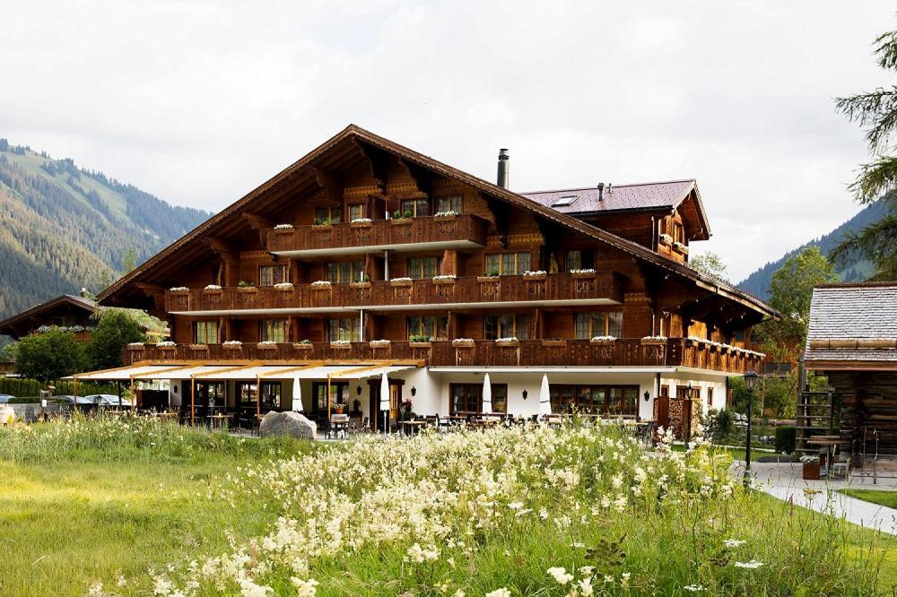 Hotel Alpenland Gstaad Exterior photo