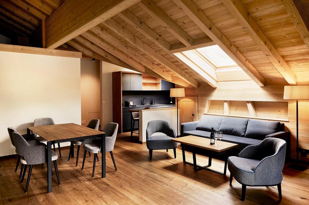 Hotel Alpenland Gstaad Exterior photo