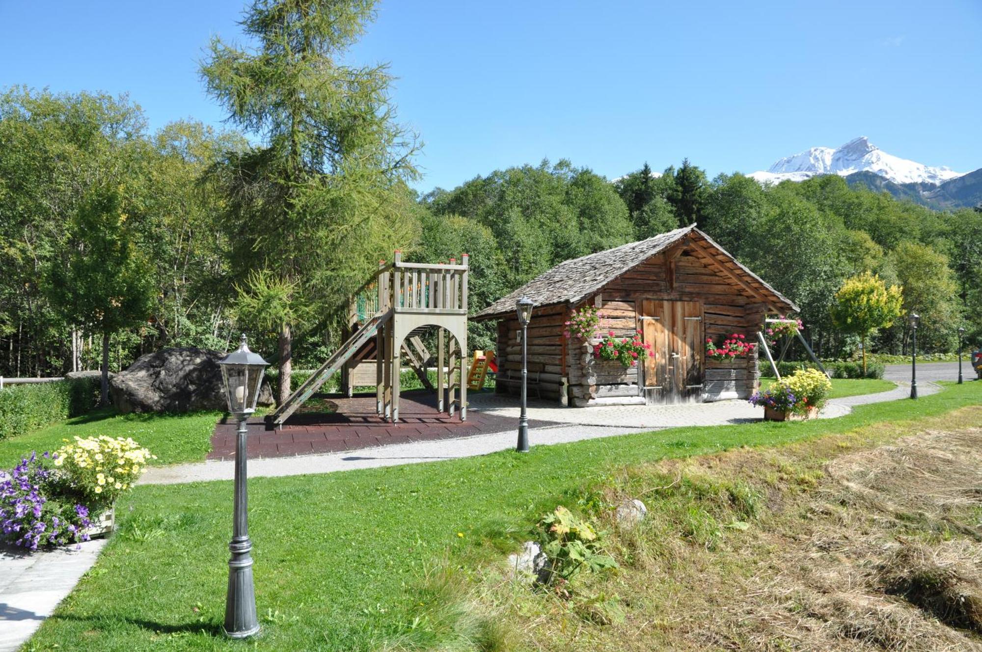 Hotel Alpenland Gstaad Exterior photo